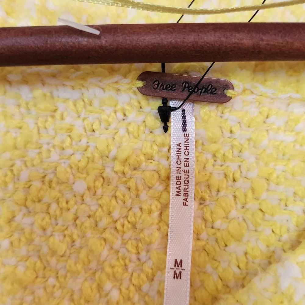 FREE PEOPLE FOUND MY FRIEND‎ PULLOVER SWEATER SUNSHINE Yellow SZ MED NWOT